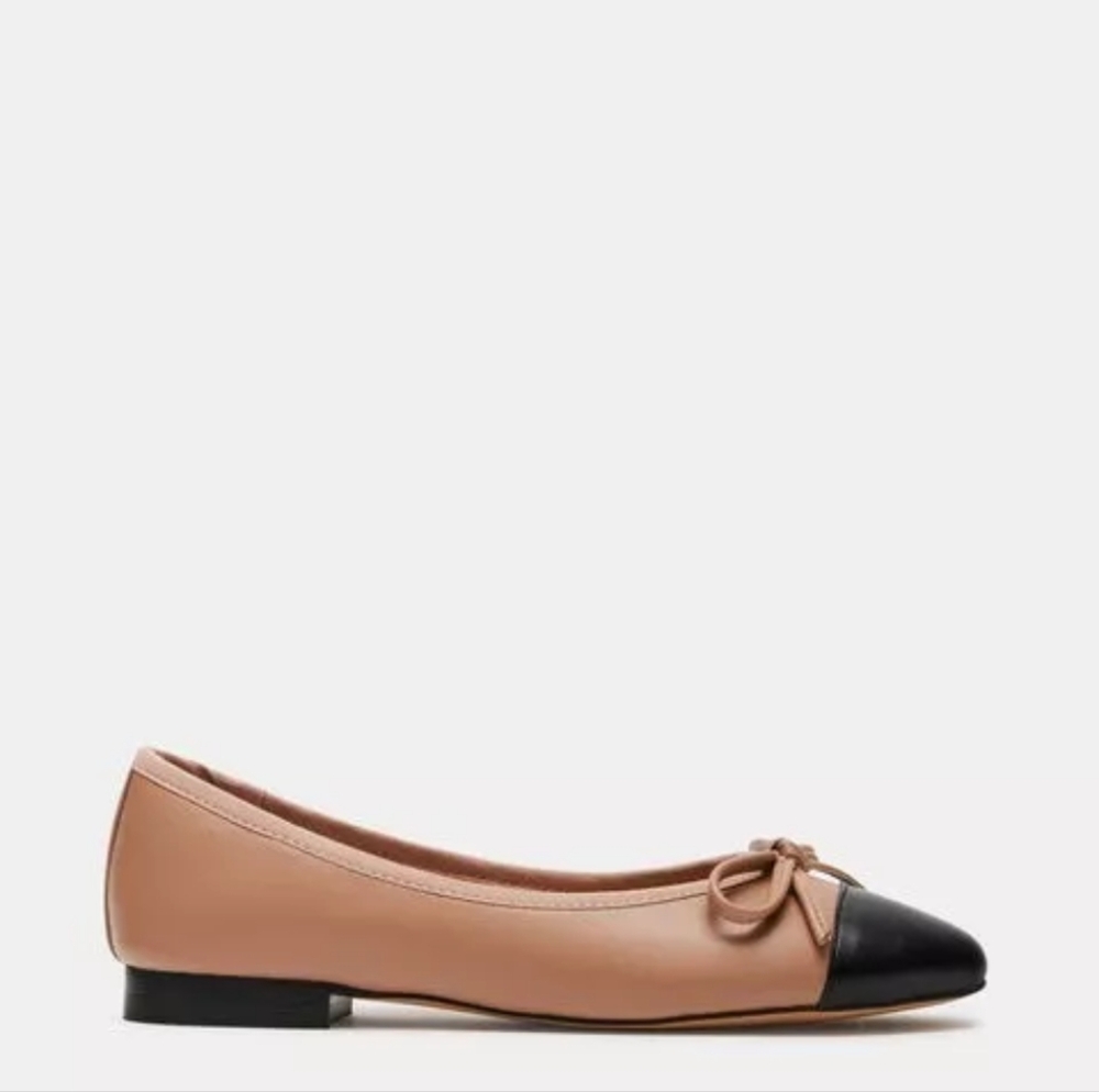 Steve Madden Ellison Flat - Beige with Black Cap Toe - Size 10 - New in Box